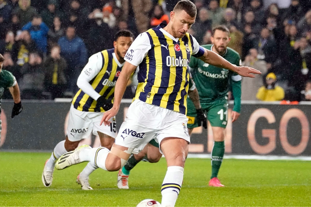 Kadıköy'de gol yağmuru: Fenerbahçe 7-1 Konyaspor