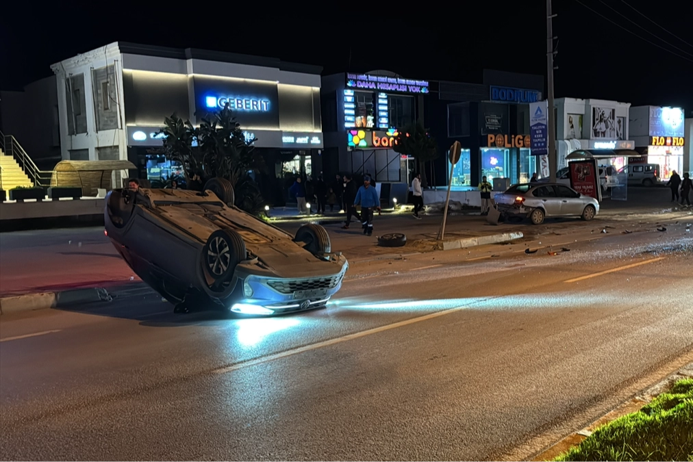 Muğla’da kaza: Cip, otomobile arkadan çarptı