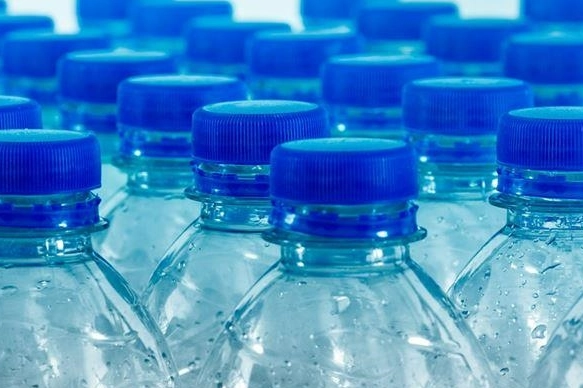 Pet şişeler tehlikeli mi? Araştırmacılar açıkladı haberinin görseli