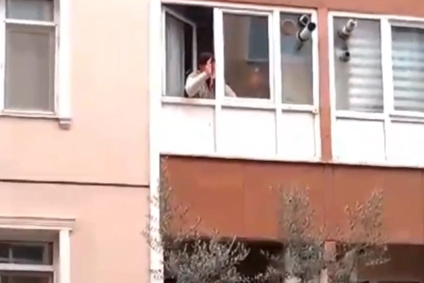 Yaşlı amca ortalığı ayağa kaldırdı haberinin görseli