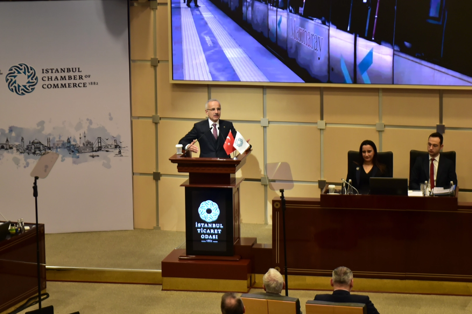 Abdulkadir Uraloğlu: İstanbul-Ankara arası süper hızlı tren ile 80 dakika sürecek  