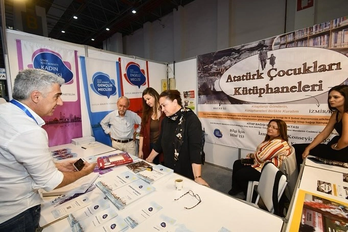 İzmir Kent Konseyi’nin ikinci kitabı çıktı haberinin görseli