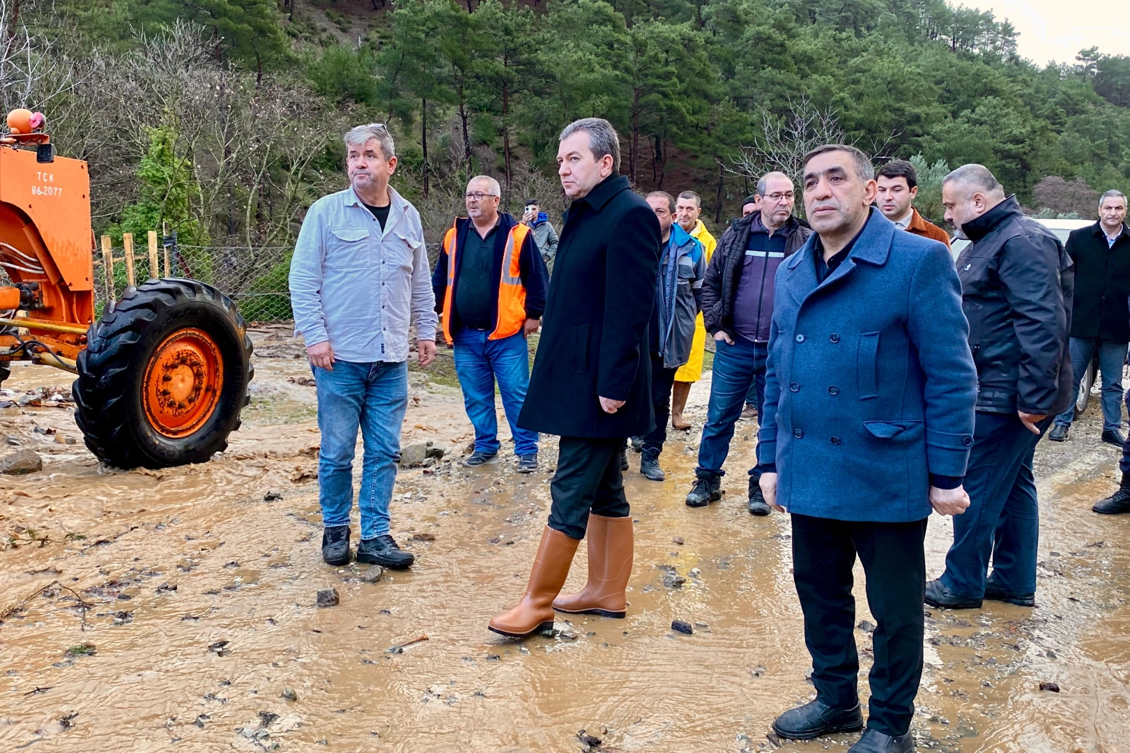 Bergama'da olası felaketlerin önüne geçildi haberinin görseli