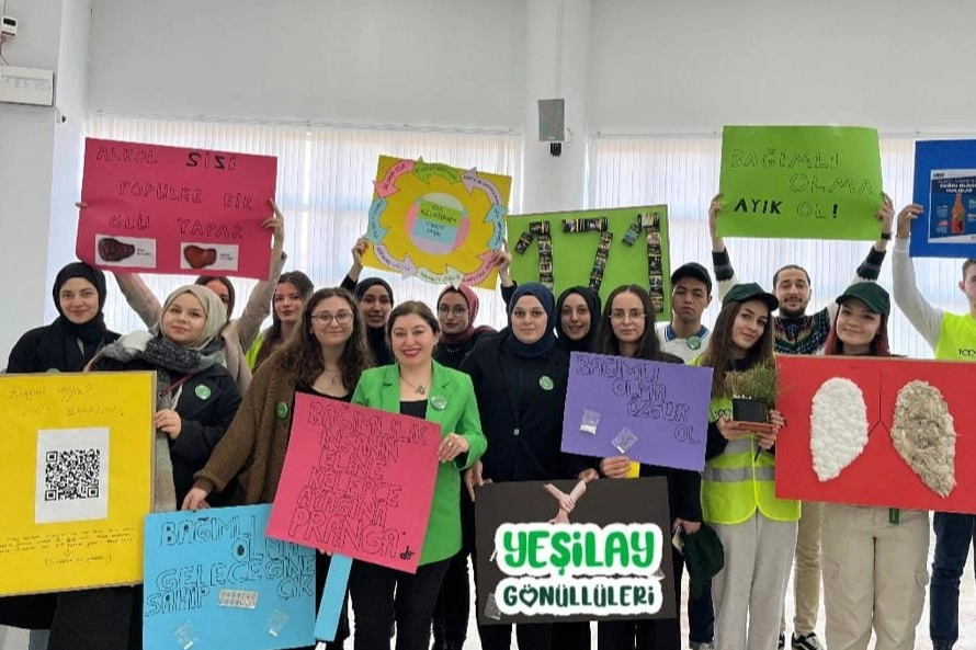 Kütahya'da bağımlı olma özgür ol etkinliği yapıldı haberinin görseli
