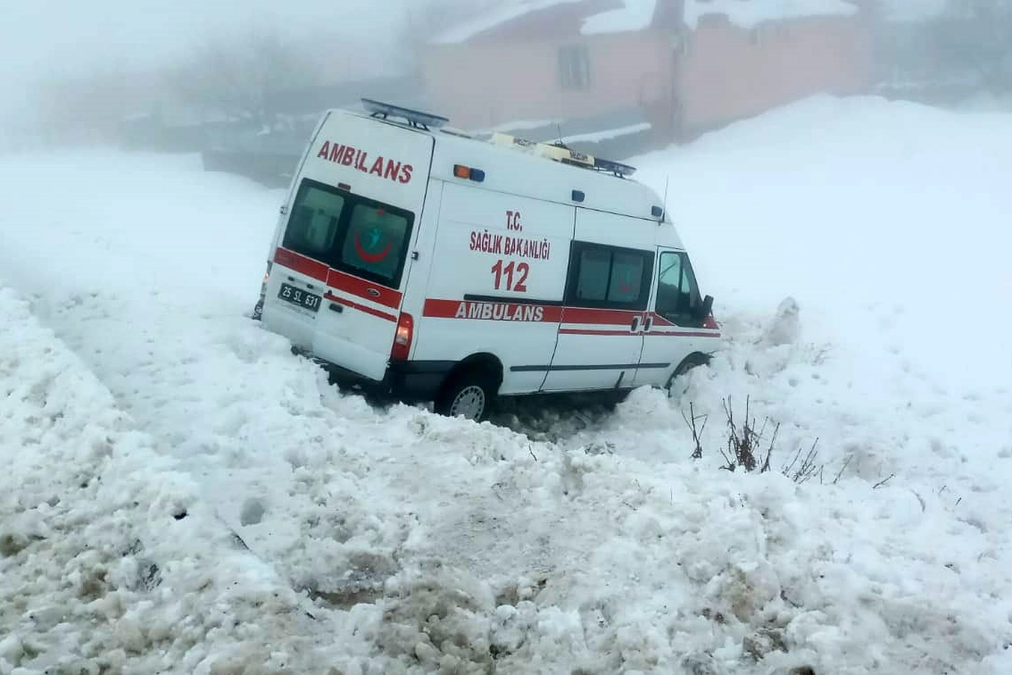 Bingöl'de kar yağışı kazayı da beraberinde getirdi