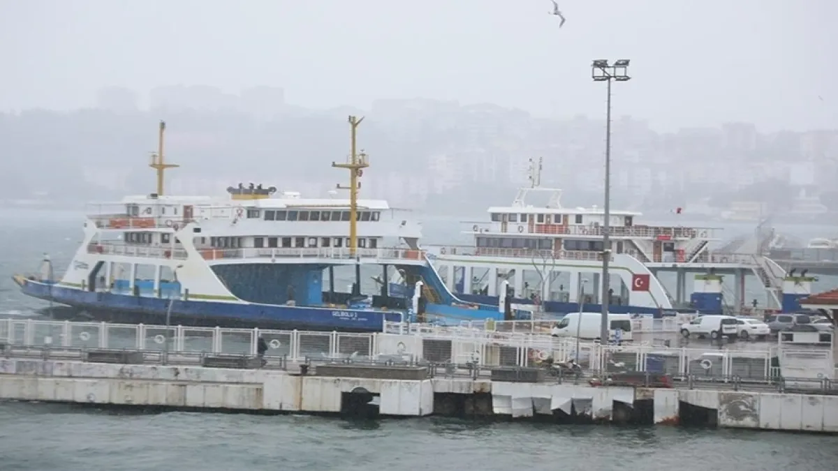 Gökçeada ve Bozcaada feribot seferleri iptal edildi haberinin görseli