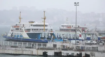 Gökçeada ve Bozcaada feribot seferleri iptal edildi haberinin görseli