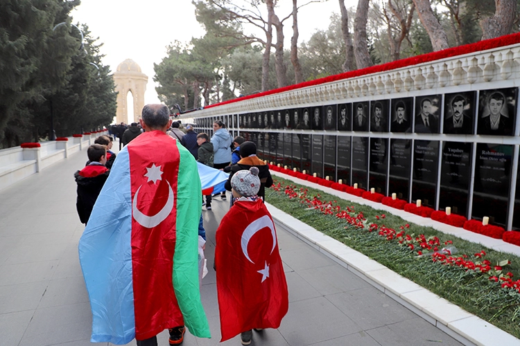 Azerbaycan'da Kanlı Ocak kurbanları anıldı