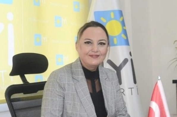 İYİ Parti İzmir Balçova Belediye Başkan adayı Hicran Helezür kimdir?