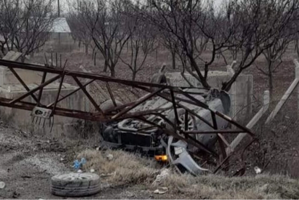 Malatya'da otomobil takla attı: 2 yaralı