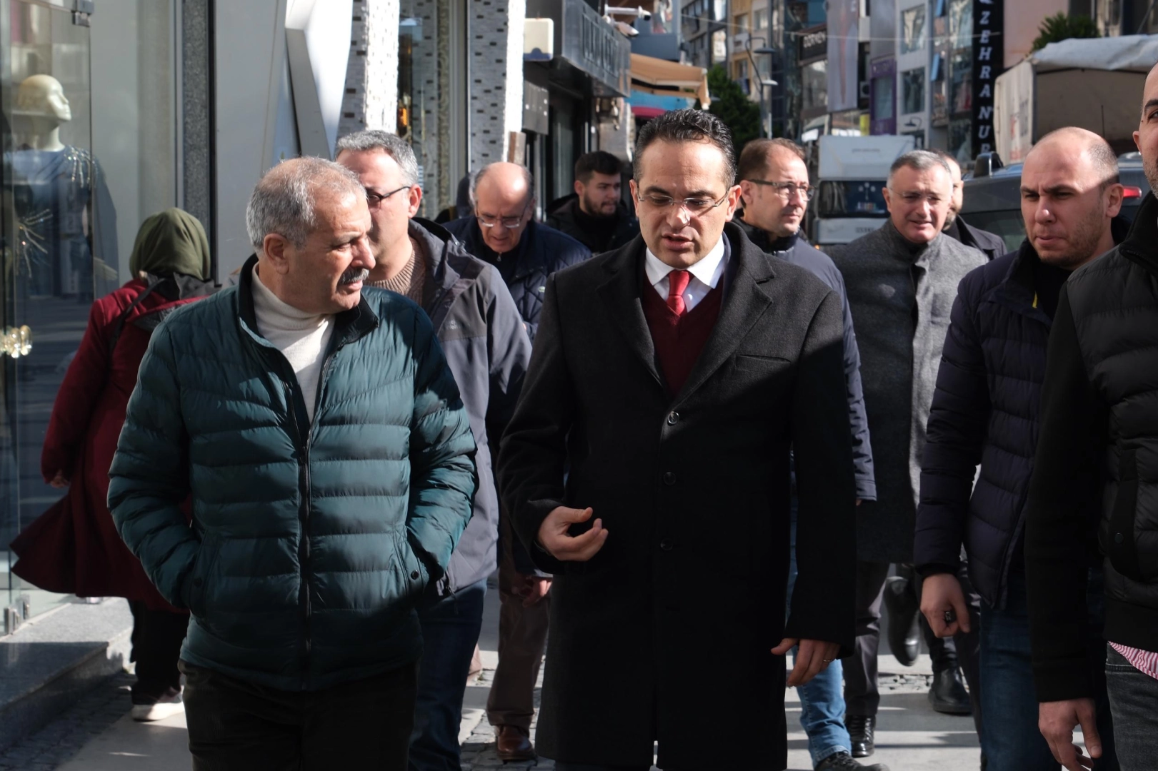 İzmir Büyükşehir Belediye Başkan Aday Adayı Atila: Amacım esnafın önünü açmak