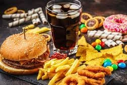 Fast-food, asitli içecek ve işlenmiş gıdalar dişleri çürütüyor haberinin görseli
