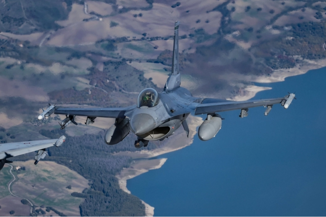 ABD duyurdu: Türkiye'ye F-16 savaş uçağı satacaklar haberinin görseli