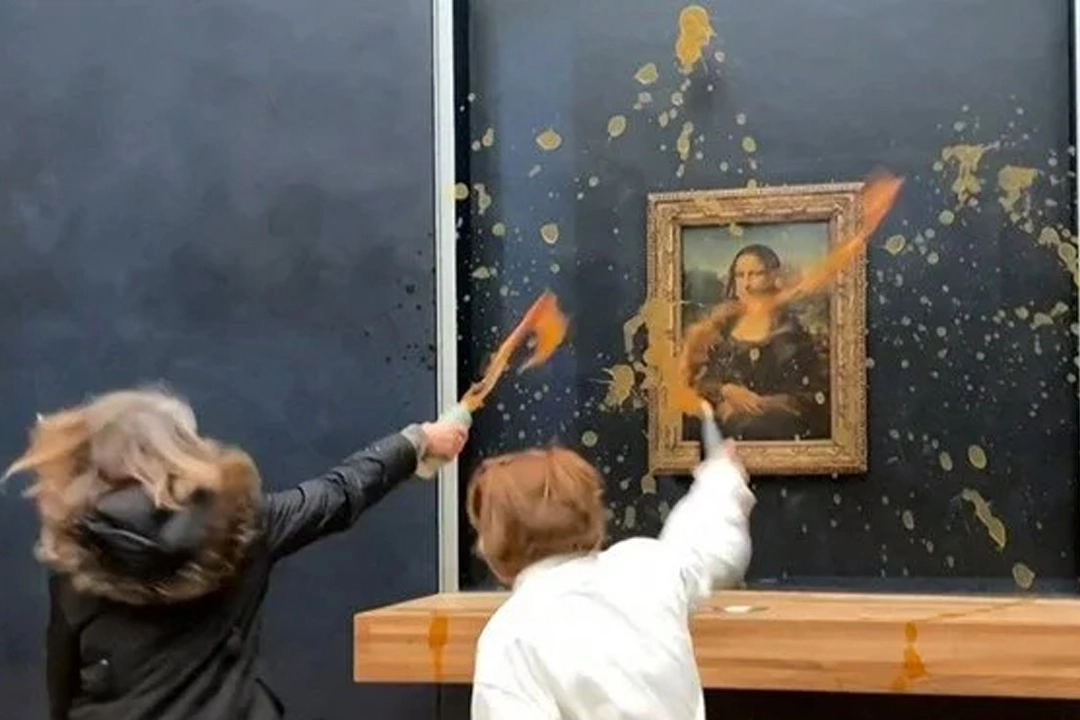 Mona Lisa bu kez çorbaların hedefi oldu