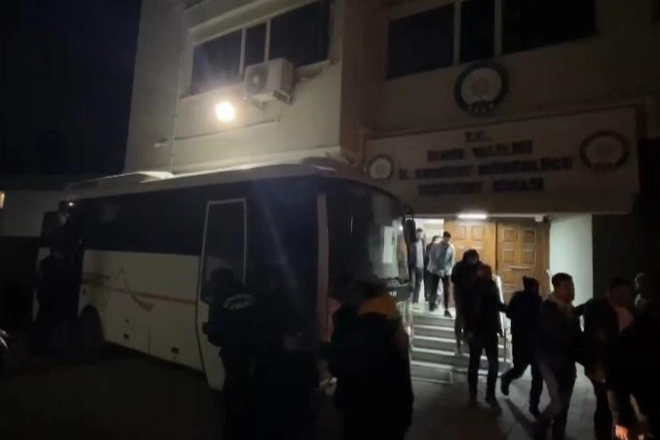 İzmir'de araç kiralama şirketi dolandırıcılığı haberinin görseli