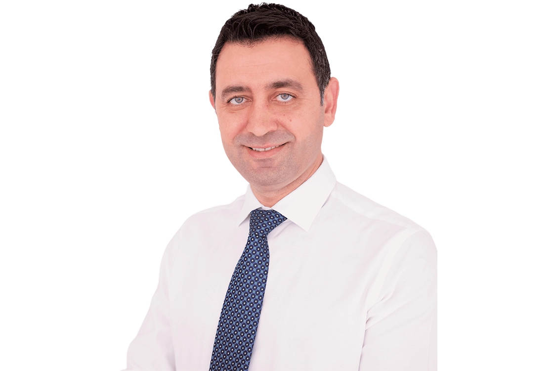 CHP Bayraklı Belediye Başkan adayı İrfan Önal kimdir? haberinin görseli