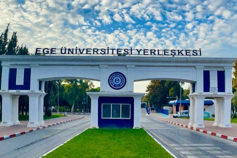 Ege Üniversitesi’nde Turuncu Mikrofon etkinliği