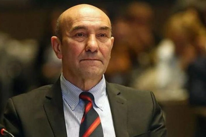 Ünlülerden Tunç Soyer’e destek! haberinin görseli