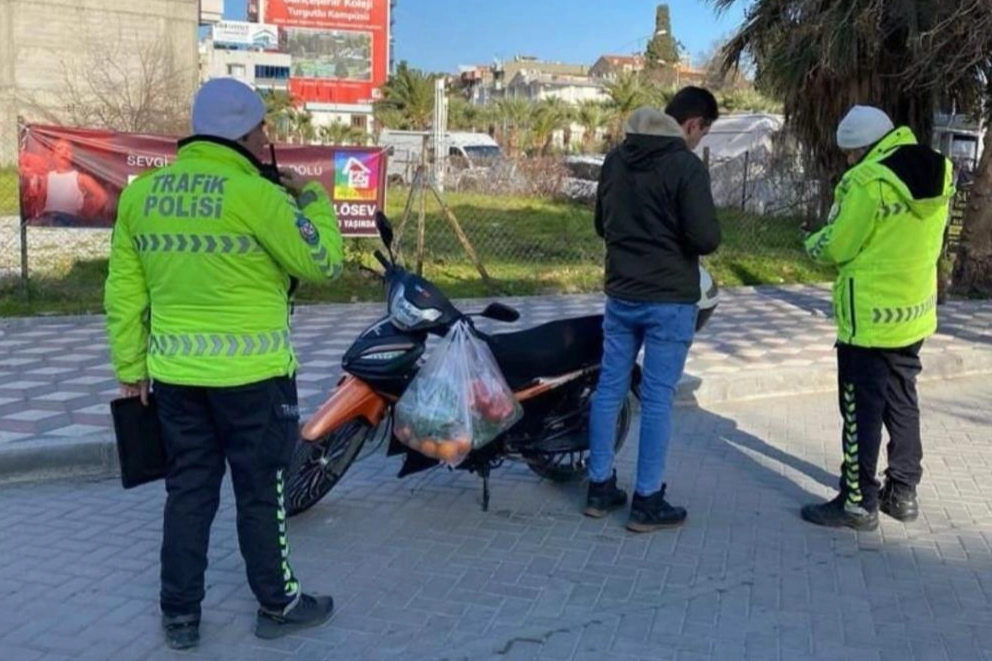 Manisa’da ceza yağmuru: 21 motosiklet trafikten men edildi