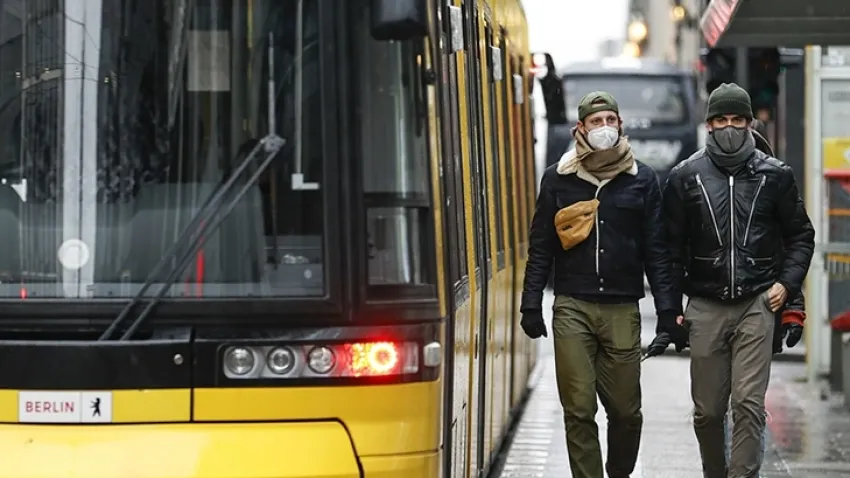 Almanya'da grev dalgası! Toplu taşıma çalışanları da iş bıraktı haberinin görseli