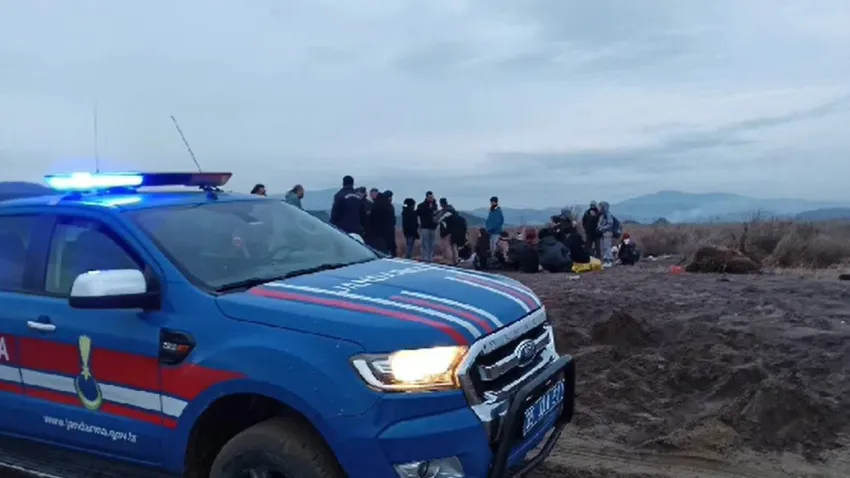 İzmir haber: Bin 383 düzensiz göçmen yakalandı haberinin görseli