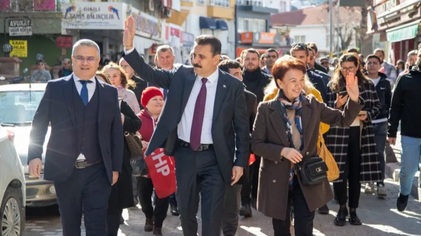 Başkan Adil Kırgöz’ün ilçe ziyareti mitinge dönüştü