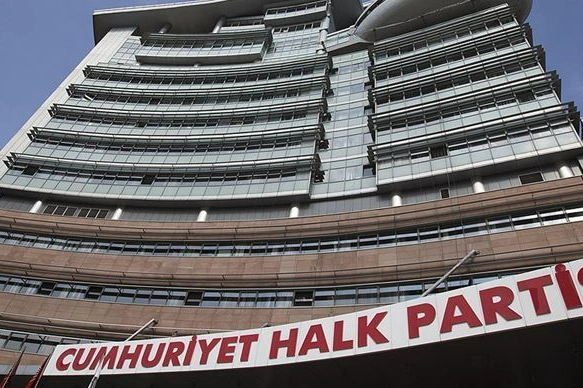 CHP’de kritik toplantı: İzmir’in 4 ilçesinde aday değişebilir mi? haberinin görseli