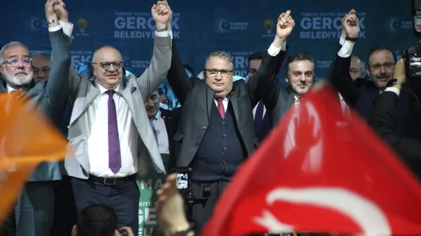 Cumhur İttifakı, Manisa'da belediye başkan adaylarını tanıttı