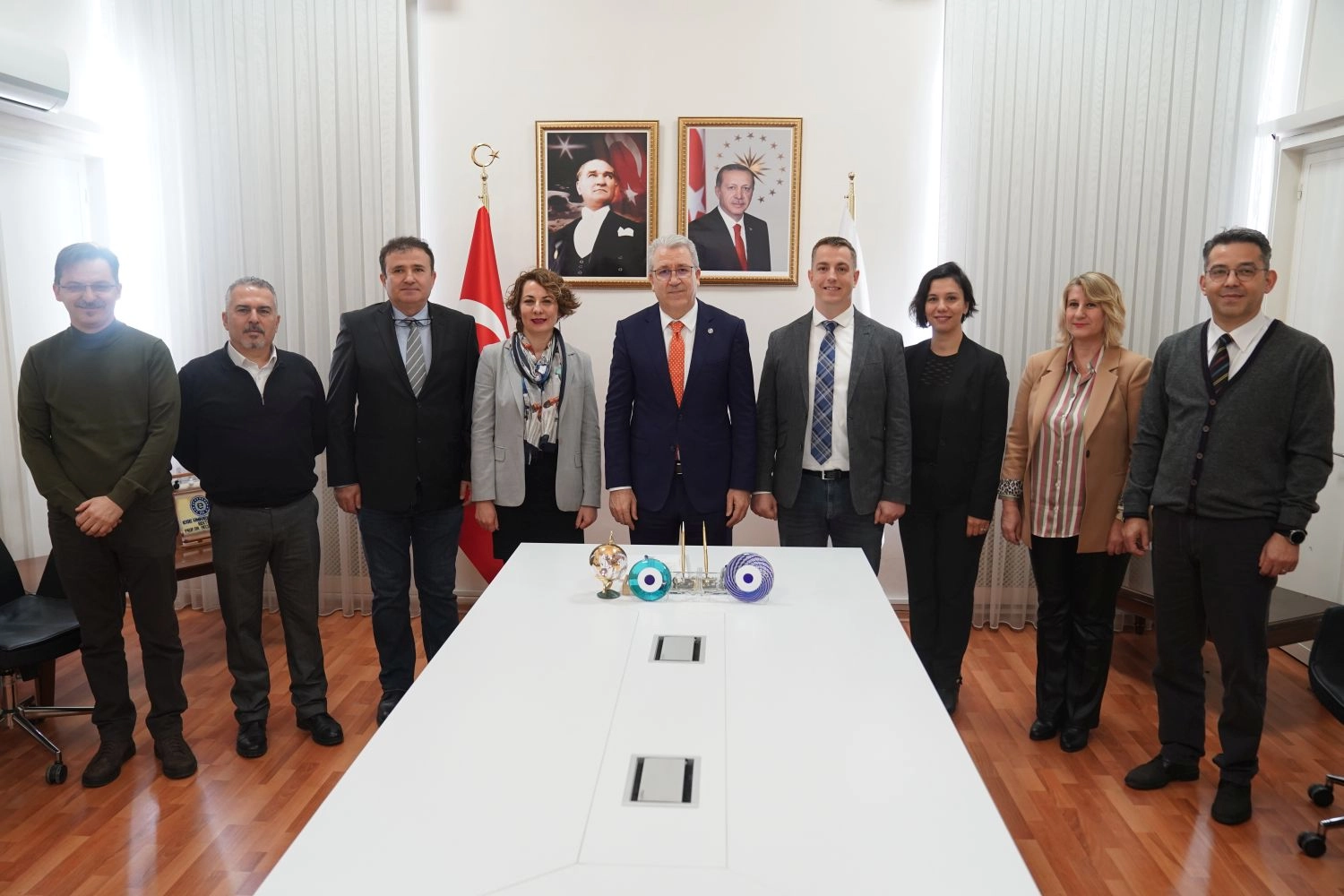 Egeli akademisyenlerden mikroplastik sorununa çözüm haberinin görseli