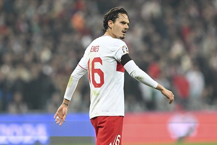 Enes Ünal, İngiltere'nin yolunu tuttu! Bournemouth’a transfer oldu haberinin görseli