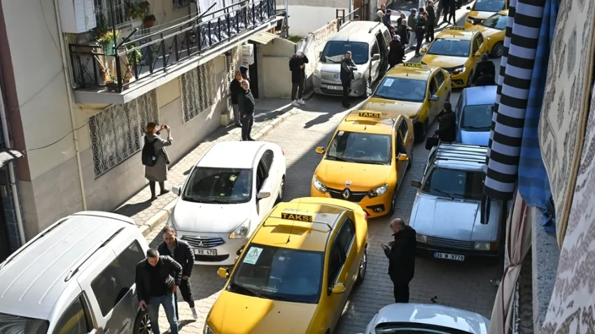 İzmir haber: Cinayete kurban giden taksiciye konvoylu veda