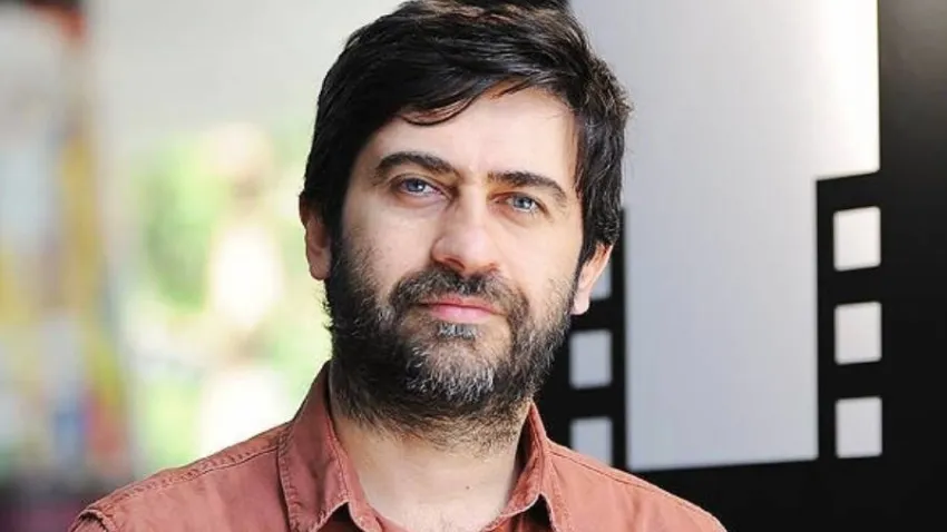 Kurak Günler, Sen Ben Lenin ve Kız Kardeşler gibi filmlerin yönetmeni Emin Alper kimdir? haberinin görseli