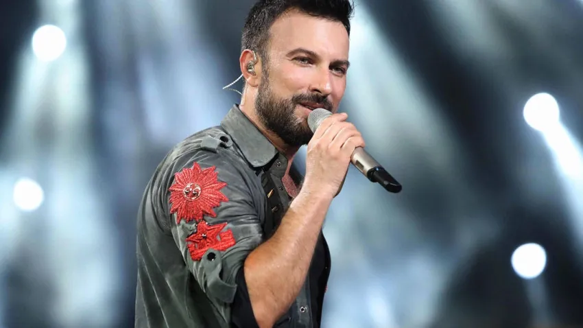 Megastar Tarkan kimdir? Tarkan Tevetoğlu kaç yaşında? haberinin görseli