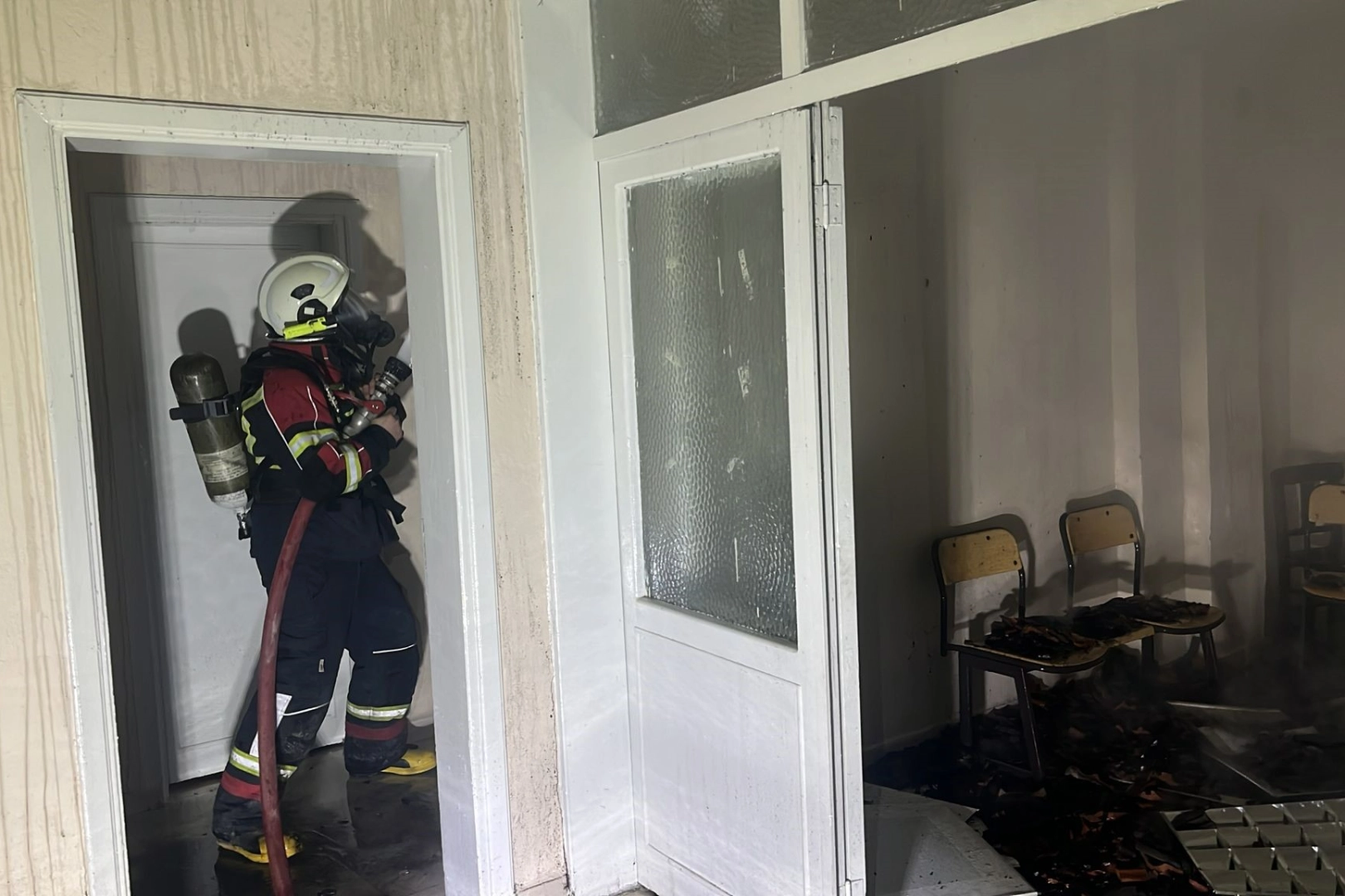 Sağlık ocağında korkutan yangın haberinin görseli