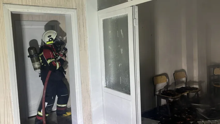 Sağlık ocağında korkutan yangın haberinin görseli