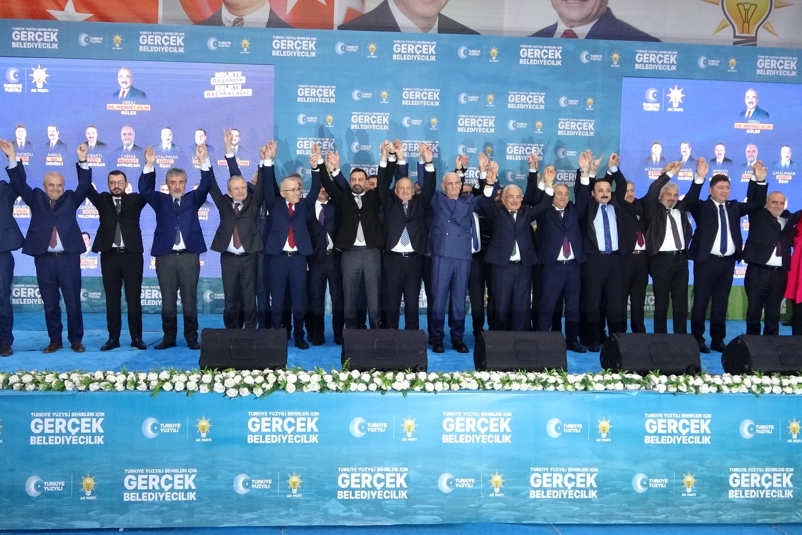 AK Parti, Ordu’da belediye başkan adaylarını tanıttı