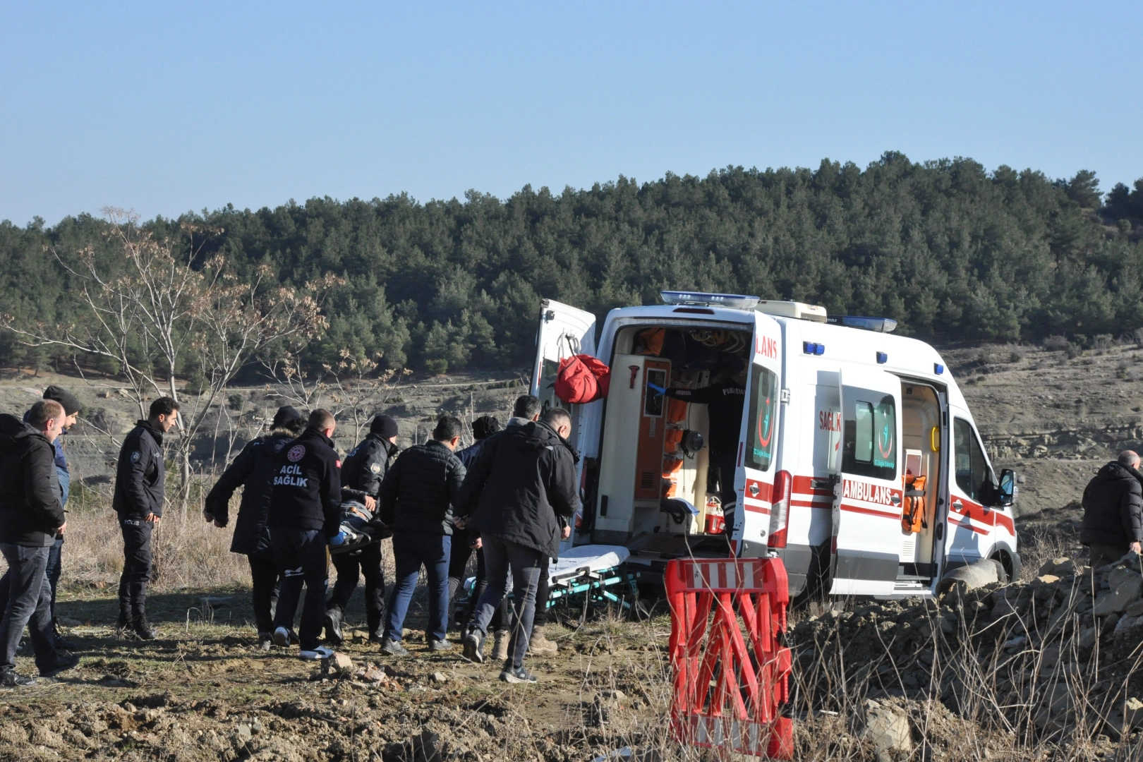 Keşan’da eşine ve kayınpederine saldırdı, kendisi başından vurulmuş halde bulundu