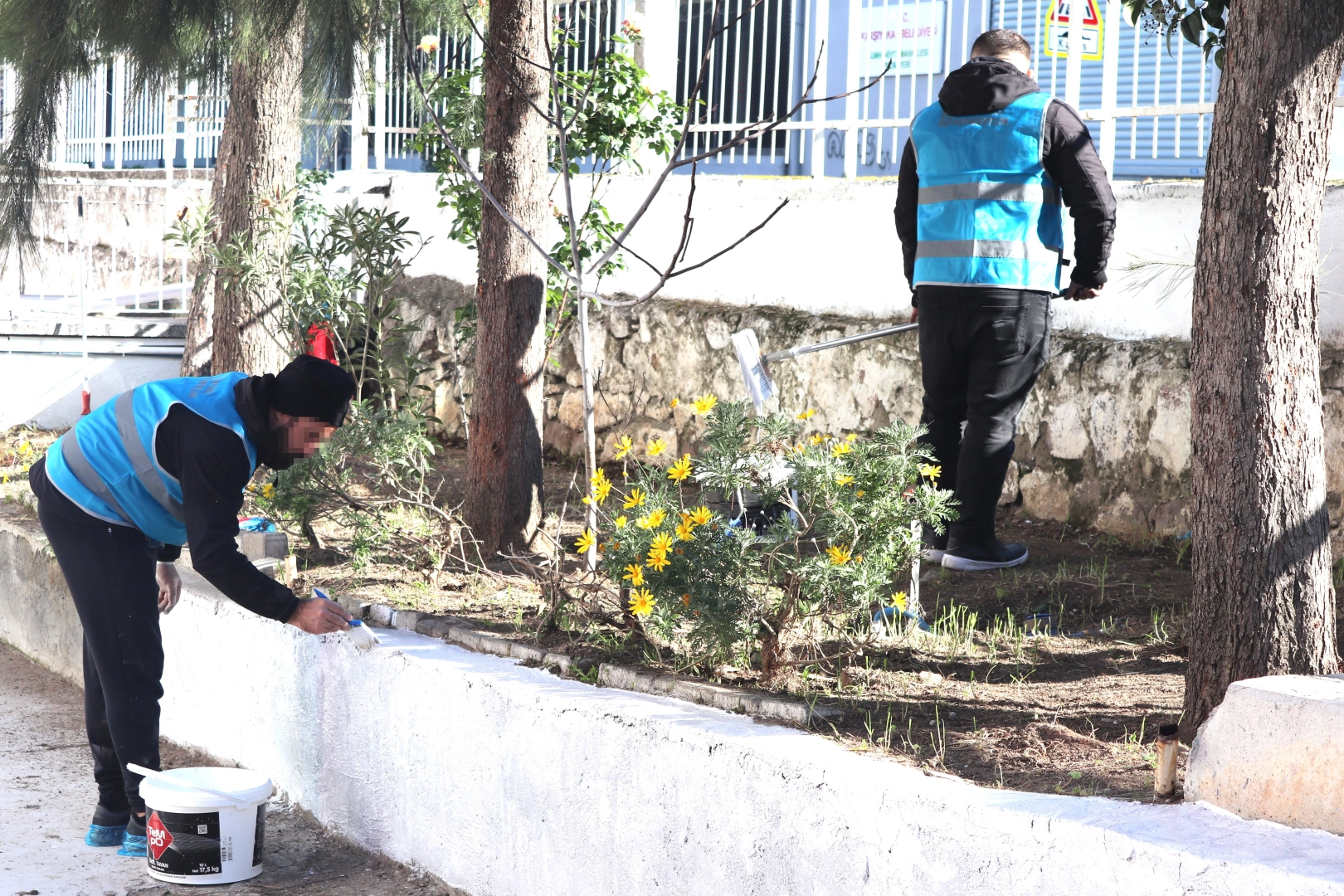 İzmir'de mahkumlar eğitim için çalışıyor