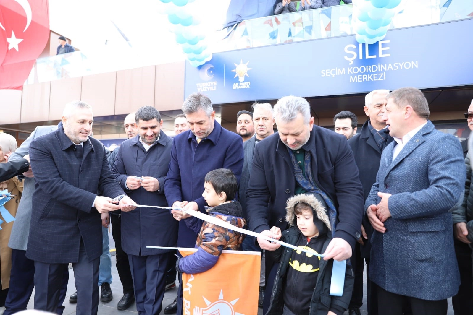  İstanbul’da AK Parti’nin Seçim Koordinasyon Merkezi açıldı