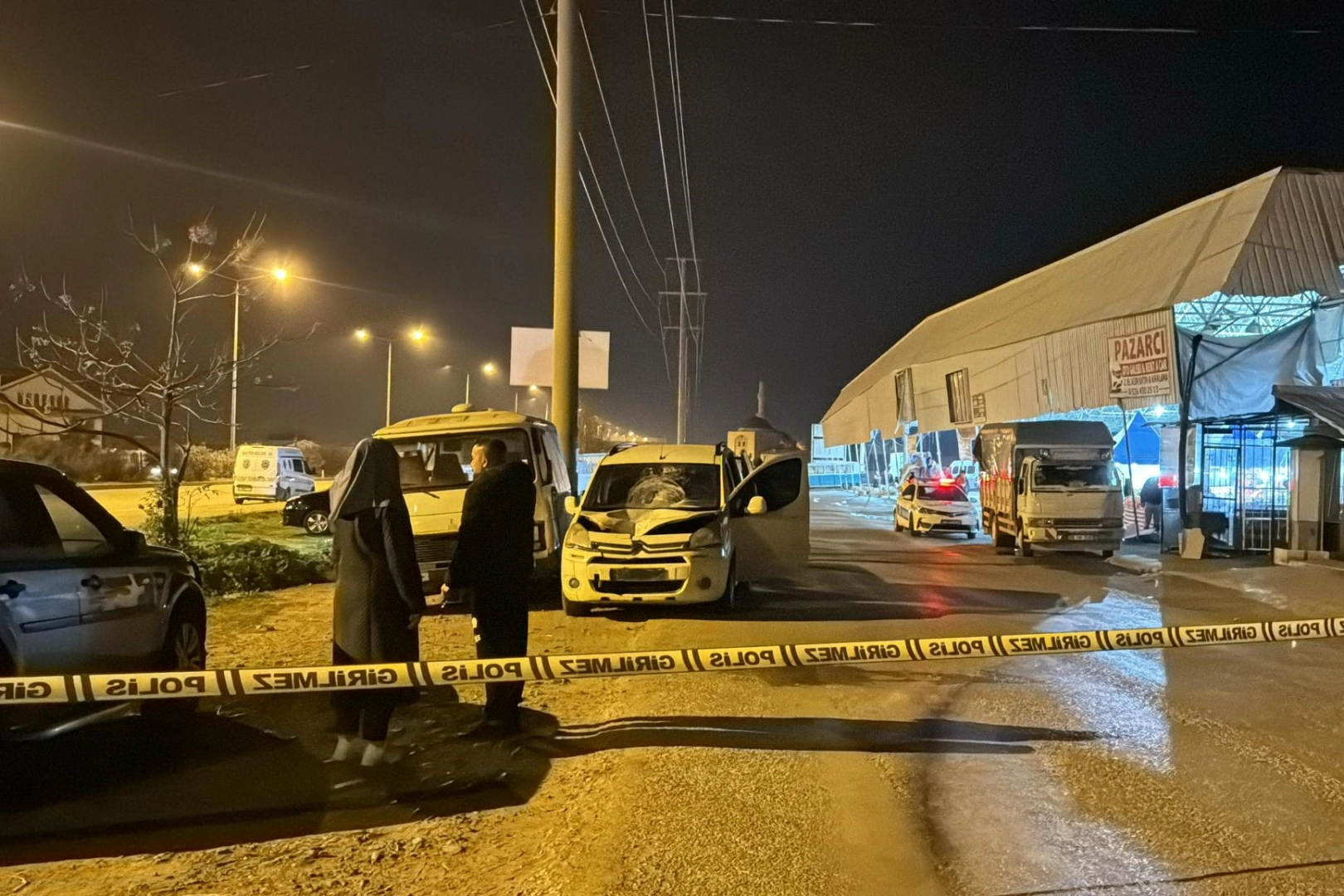 Muğla’da feci kaza: Kamyonet yayaya çarptı haberinin görseli