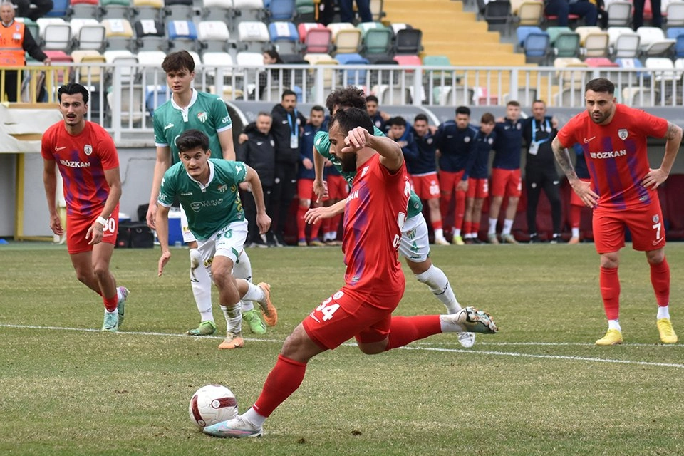 Altınordu, Timsahlar'ı devirdi: Kırmızı Şeytanlar 4 maç sonra galip