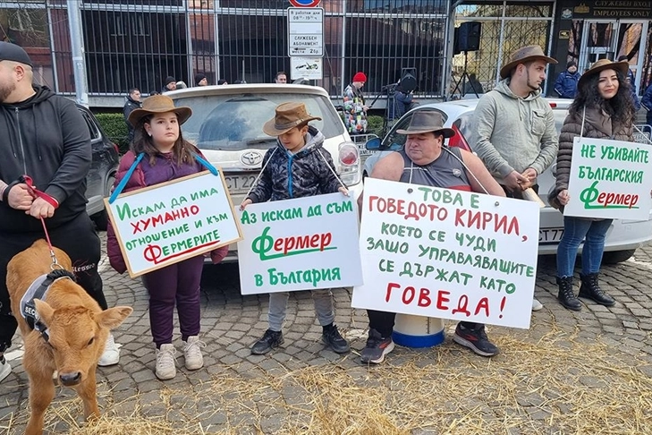 Bulgaristan'da çiftçiler protesto düzenledi haberinin görseli
