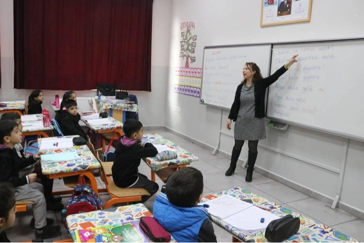 Yarıyıl tatili bitti, ilk ders zili çaldı