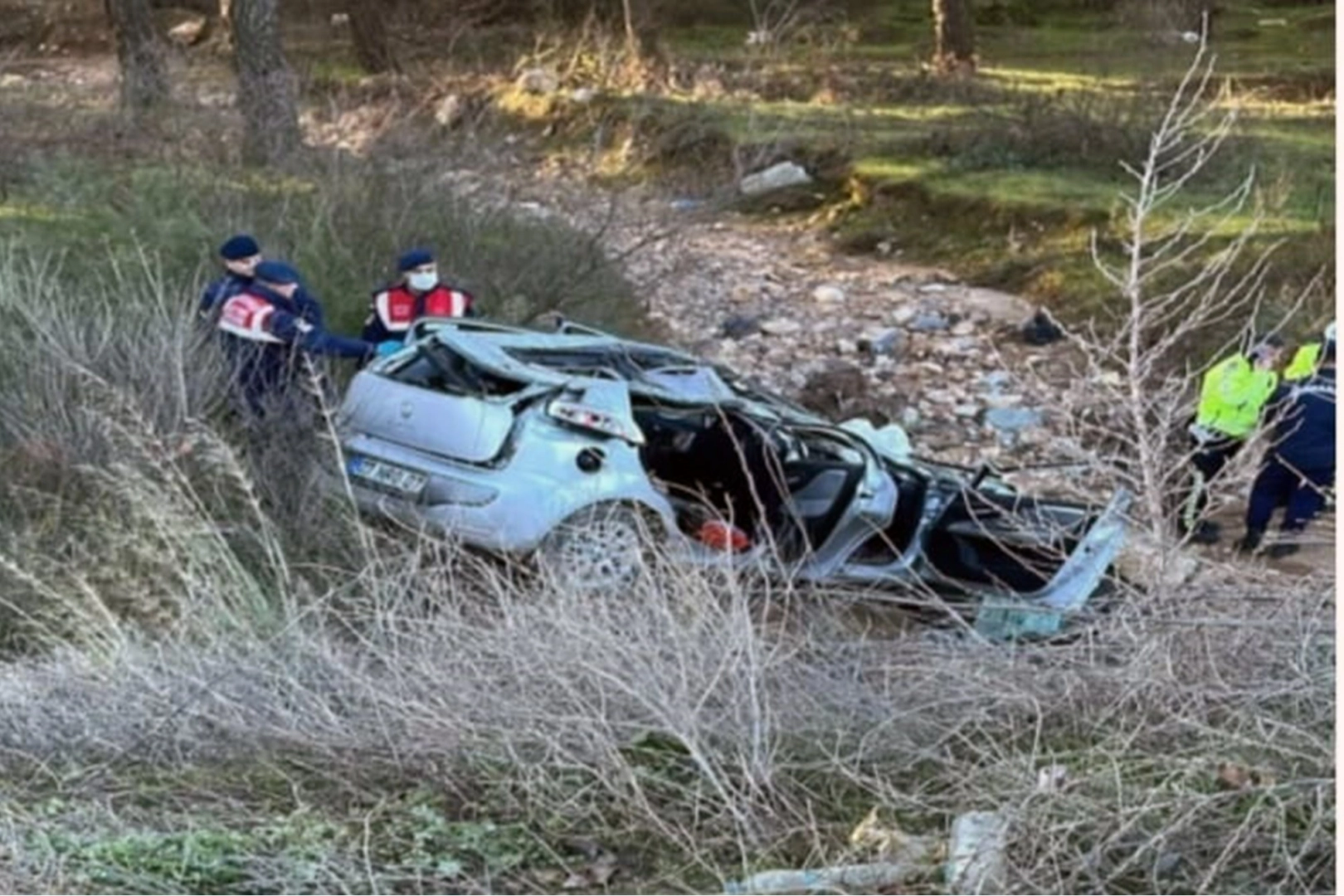Muğla’da feci kaza: Otomobil şarampole yuvarlandı haberinin görseli