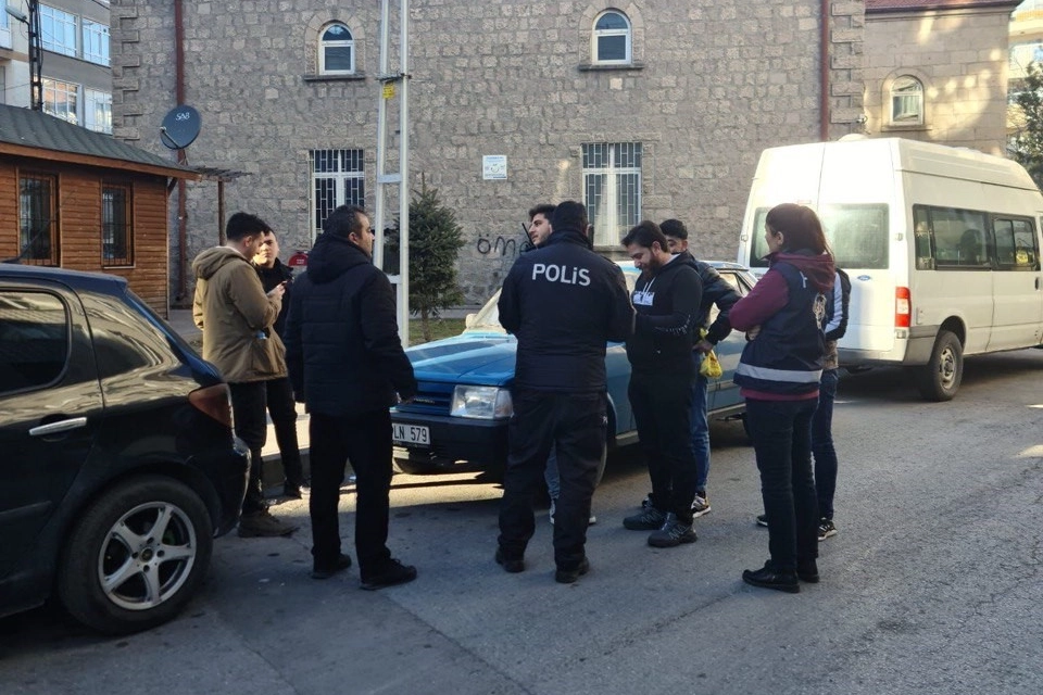 Kayseri’de bin 121 şahıs sorgulandı haberinin görseli