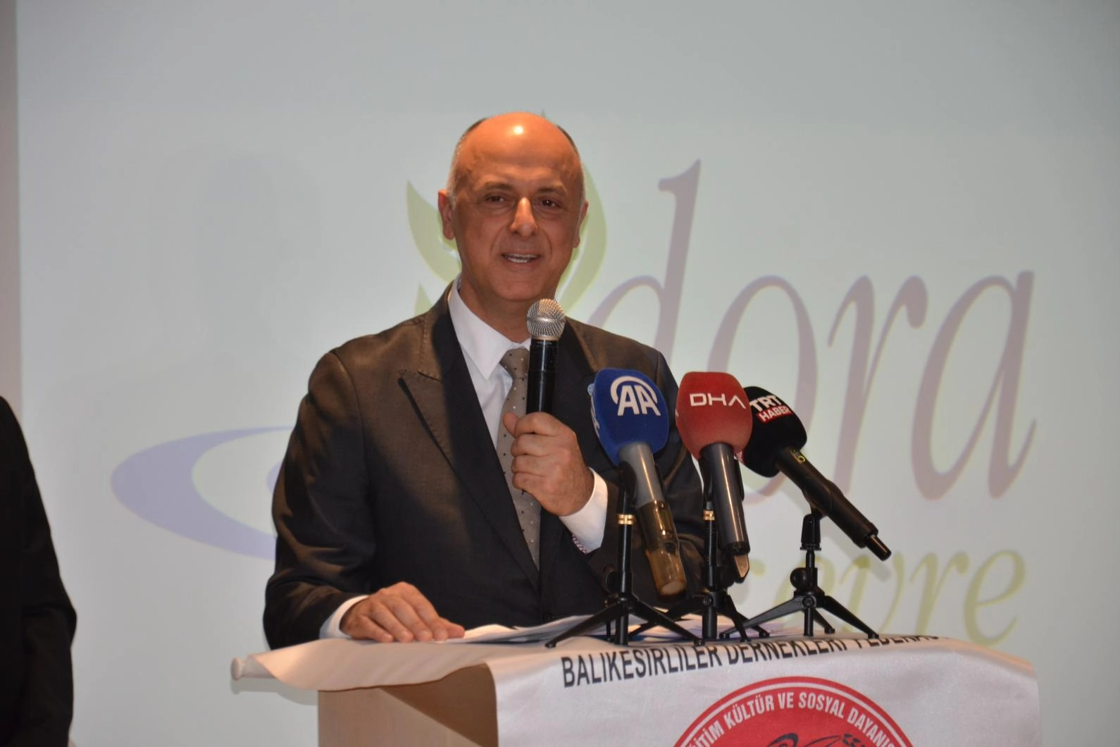 Özlale ‘sürpriz isimler’ dedi: CHP’den İYİ Parti’ye hangi ilçede transfer olacak?