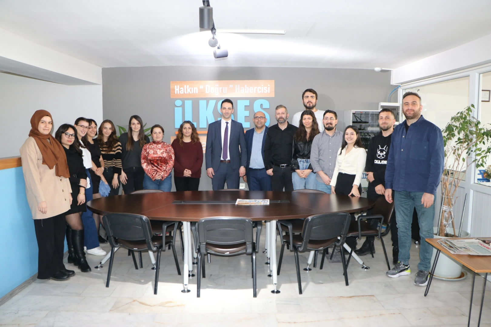 Basın İlan Kurumu Şube Müdürü’nden İLKSES’e ziyaret haberinin görseli
