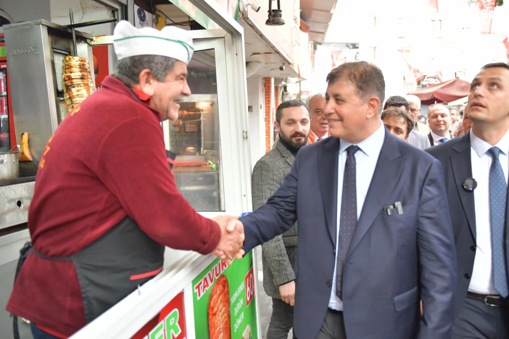 Cemil Tugay: Hiç kimse İzmir’e hizmet etmemize engel olamaz haberinin görseli