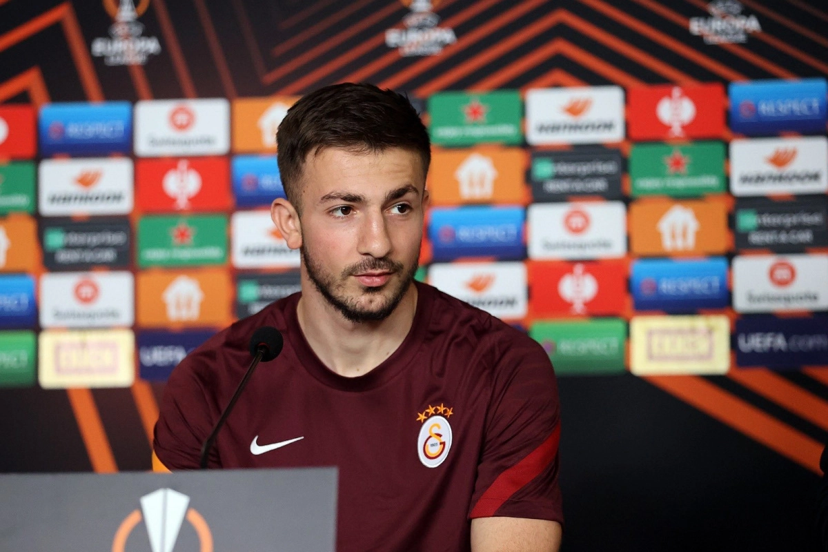 Galatasaray’da bir ayrılık daha: İşte Halil Dervişoğlu’nun yeni takımı