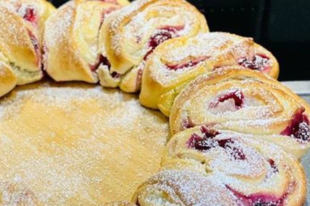 Gelinim Mutfakta Vişneli Pofuduk Çörek tarifi: Gelinim Mutfakta Vişneli Pofuduk Çörek nasıl yapılır?